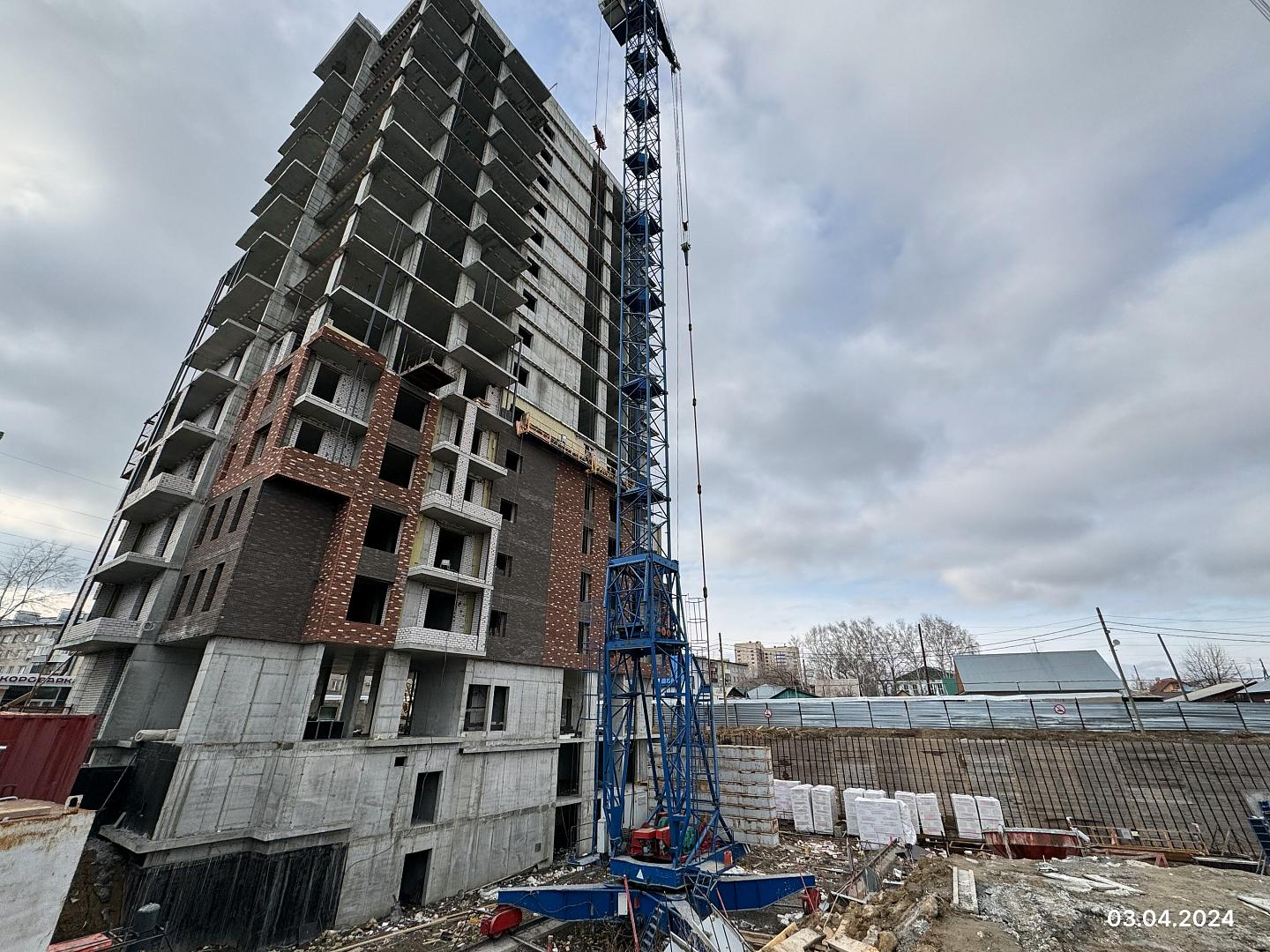 Апрель 2024